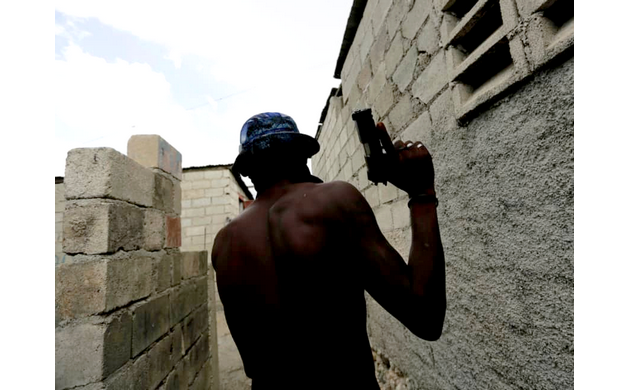 En dépit de la propagation du virus, les gangs armés ne chôment pas